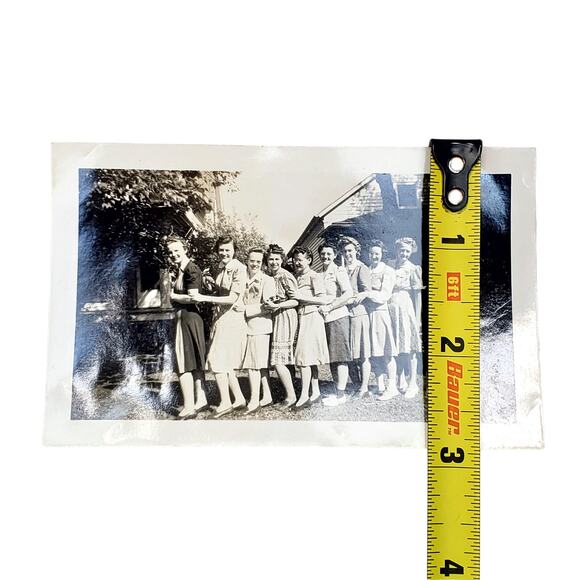 Vtg Girlfriends Posing Together After Tea Party Original Monochrome Photo Found - Picture 2 of 4